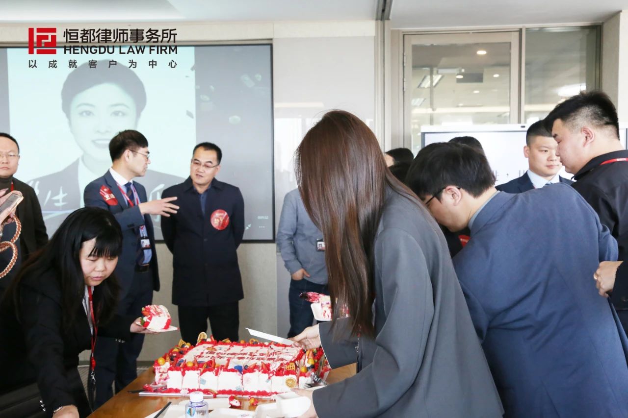 1744697736189636.jpg 92c47674d596fd45dd69492d0d5d6280.jpg